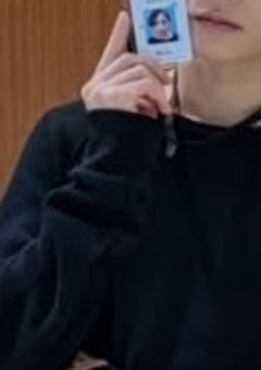 　　　𝐈'𝐦　𝐤𝐢𝐧𝐠　　。　