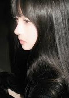 ”横顔を見た、ただそれだけ。”