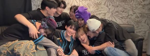 椎奈 ᯓ☆さんの壁紙画像