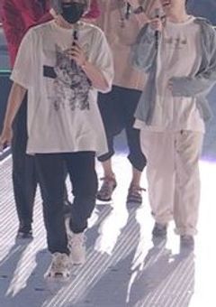 TOP4ã®ãããŒãžã£ãŒå
ŒãæäŒãããã«ãªã£ãŠããŸããŸãã