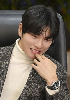 枯れる花は愛さない