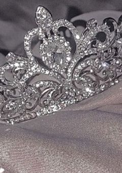 元ティアラ平野紫耀の”婚約者”