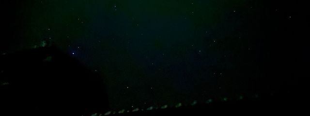 ニアさんの壁紙画像