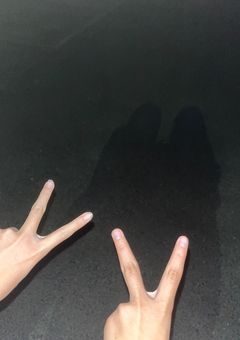 、