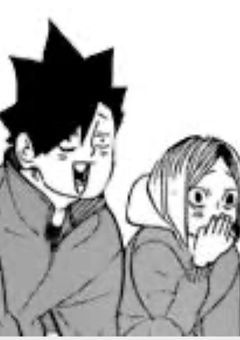 さりげなく隣のプリン頭さんが ボディタッチしてきます