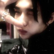 ୨୧ ₊ ⊹ 마이 ₊ ⊹ ◌さんのアイコン画像