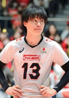 元バレーボール選手の彼女に