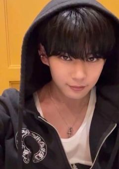 笑顔って、どうやって作るんやっけ、笑