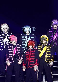 裏の顔は知らない