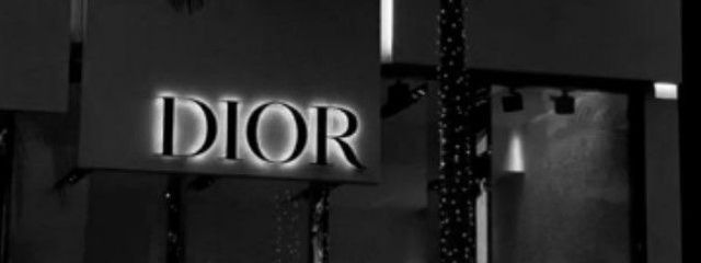 　　　Diorさんの壁紙画像