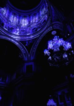 　　𝑳𝒐𝒗𝒆 𝒂𝒕 𝒇𝒊𝒓𝒔𝒕 𝒔𝒊𝒈𝒉𝒕