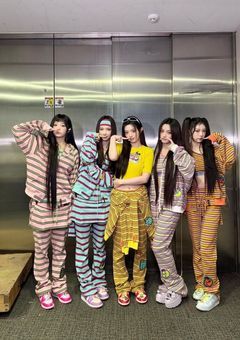 ILLITは６人で活動中