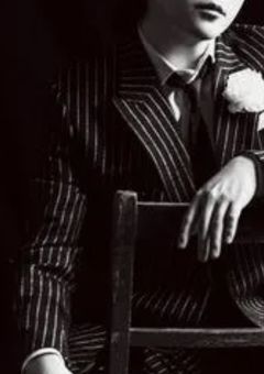 #  短編    .     R