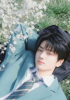 話しかけてくれたのは学年一のイケメンでした。