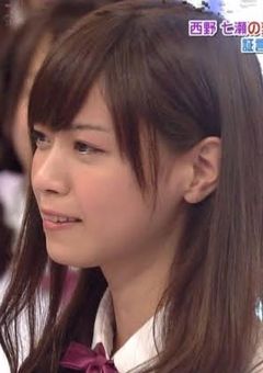 七瀬は失踪に気づき麻衣と奈々未は探す