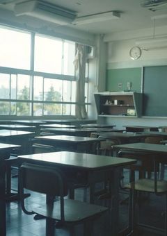 不良の俺と幼馴染