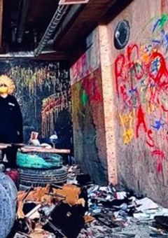 マフィアのボスは子供を拾った　【　　👓　　】