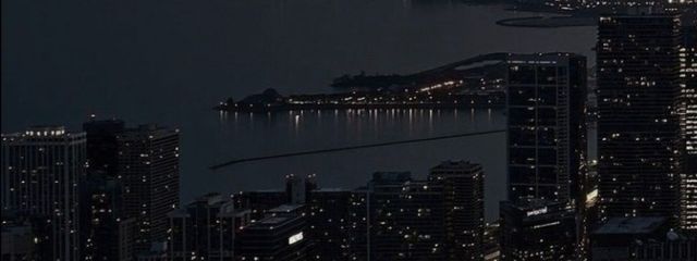 よる🫧さんの壁紙画像