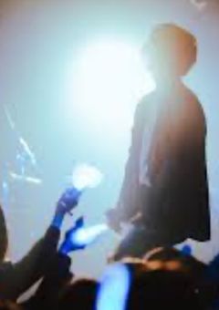 嫌いだった後輩、なぜかアイドルになってるんだが？