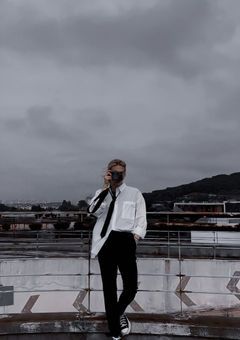 only need to look at me