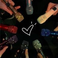 💜𝐀𝐑𝐌𝐘💜𝗠𝗲𝗹𝗼𝗻🍈さんのアイコン画像