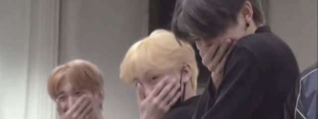 나희  活動永久停止さんの壁紙画像