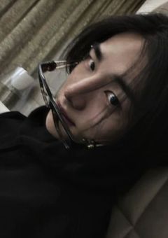 　　　花心には中指を