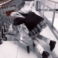 ✦︎ 煽る価値も無いさんのアイコン画像