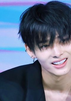 　彼は  “ 중독 ”