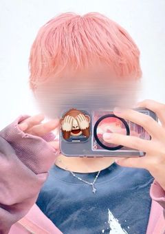       ここの席  、 空いてますよ      