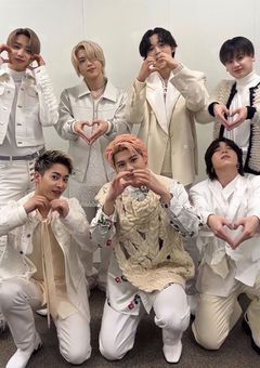 7è²ã®å
- ããªãããããåžæ