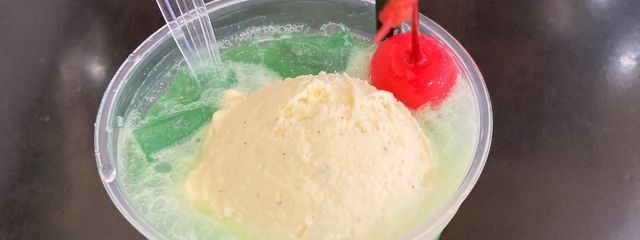 千夏さんの壁紙画像