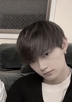 花束に変えて君に渡せたらいい .