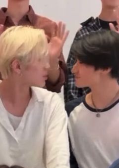 小悪魔な後輩と学校1メロい先輩