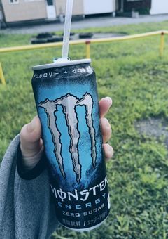 　し ゃ し ん ば こ　　。