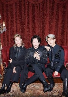 3人にかこまれて