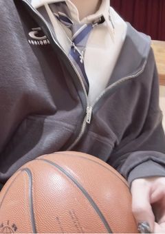 学校の人気者と秘密の恋始めちゃいました。