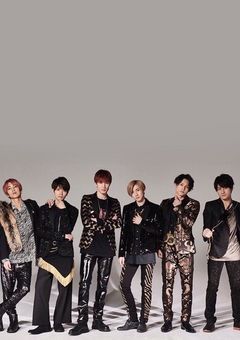 ＠      ラブラブカップル3組ここに登場  。