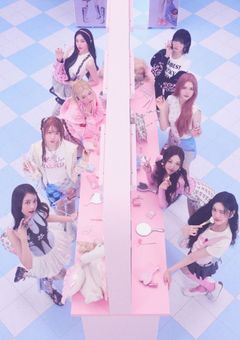 　𝘣𝘶𝘵𝘵𝘦𝘳𝘧𝘭𝘺  ．