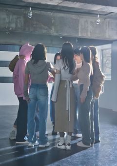 twiceのマンネはaespaのあるメンバーの双子の妹だった...