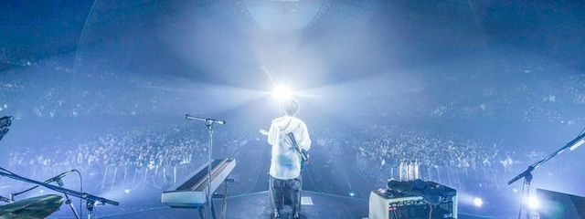友梨さんの壁紙画像