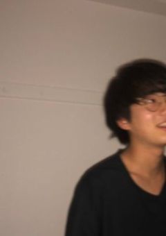 目 が 合 う の は 業 務 外 。