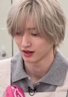 　新人保育士くん　 ．