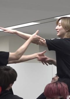 　　不仲相手 は 俺 の 推し　.