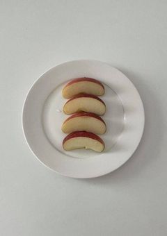 ㅤㅤㅤㅤ🍎