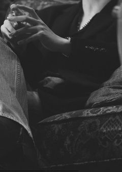 カーテンの向こうで、(監禁・🔞有)(休載)