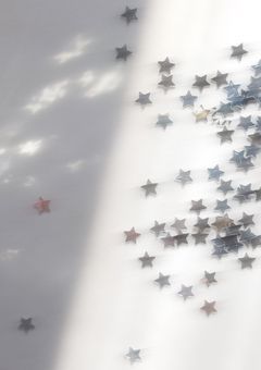 　　君に触れる魔法　。