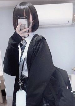 不登校だった俺の妹爆モテなんですけど…？！