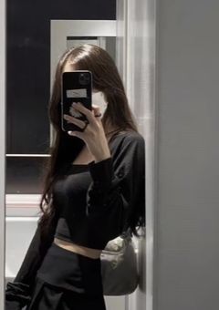 陰キャの私は陽キャの人達に毎日鬱陶しいほど絡まれます、