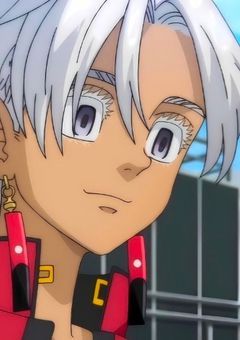   泣 き 虫 呪 術 師